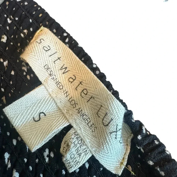 Saltwater Luxe Black Floral Jumpsuit Romper Flowy Boho Size Small Women's - Picture 12 of 13